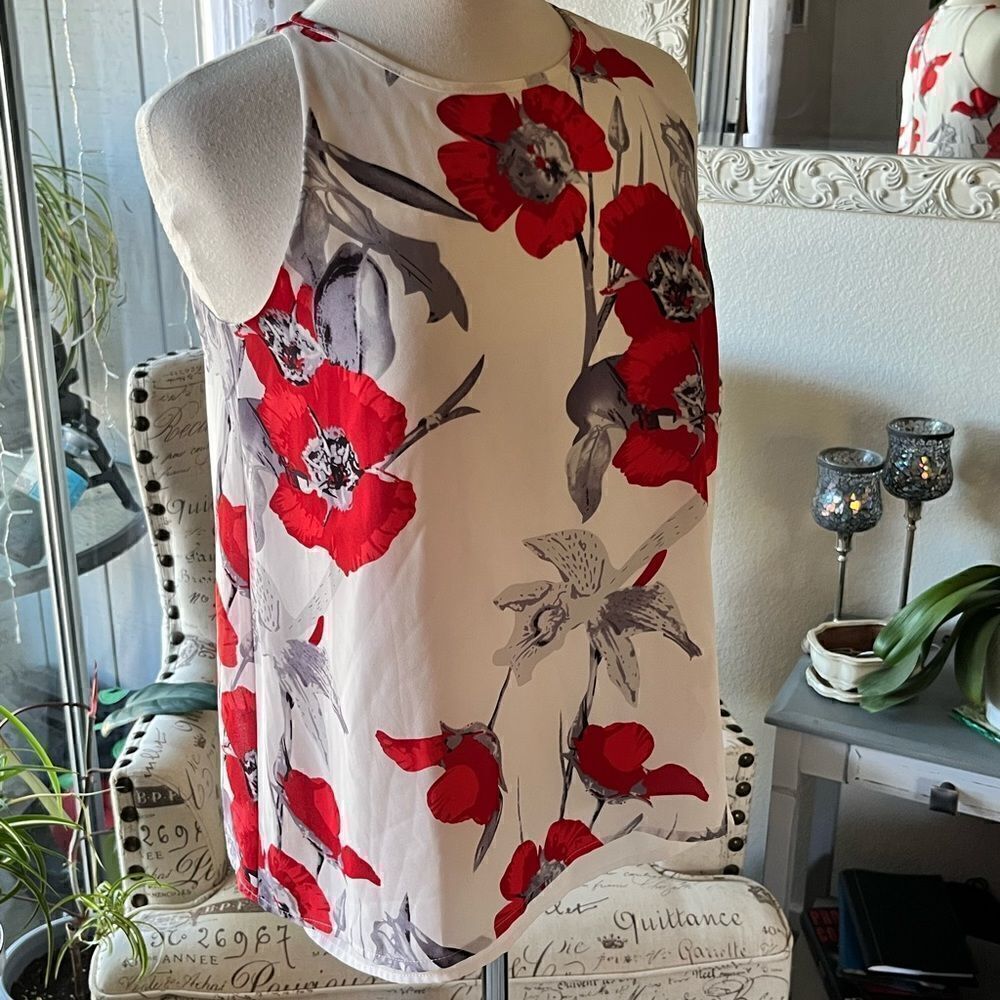 NWOT Katherine Barclay Red & White Floral Top (S)